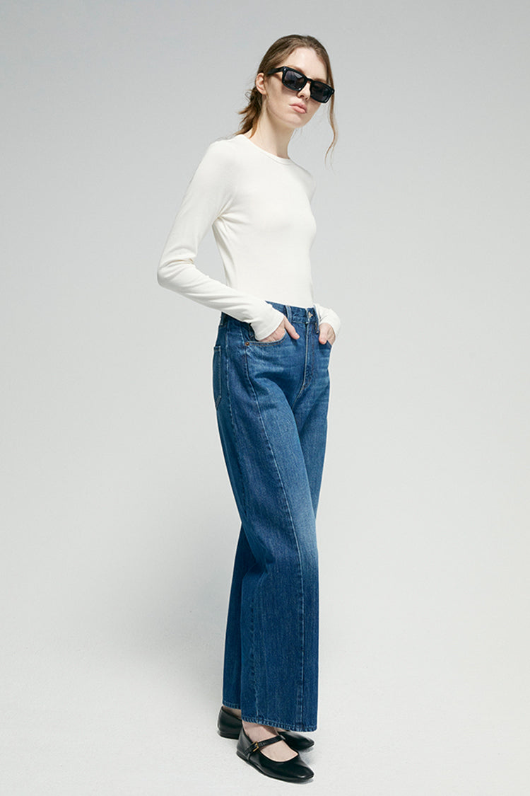 Hey Joanie Crush Curve Ankle Jeans in denim, showing the fitted ankle-length style with classic five-pocket design.
