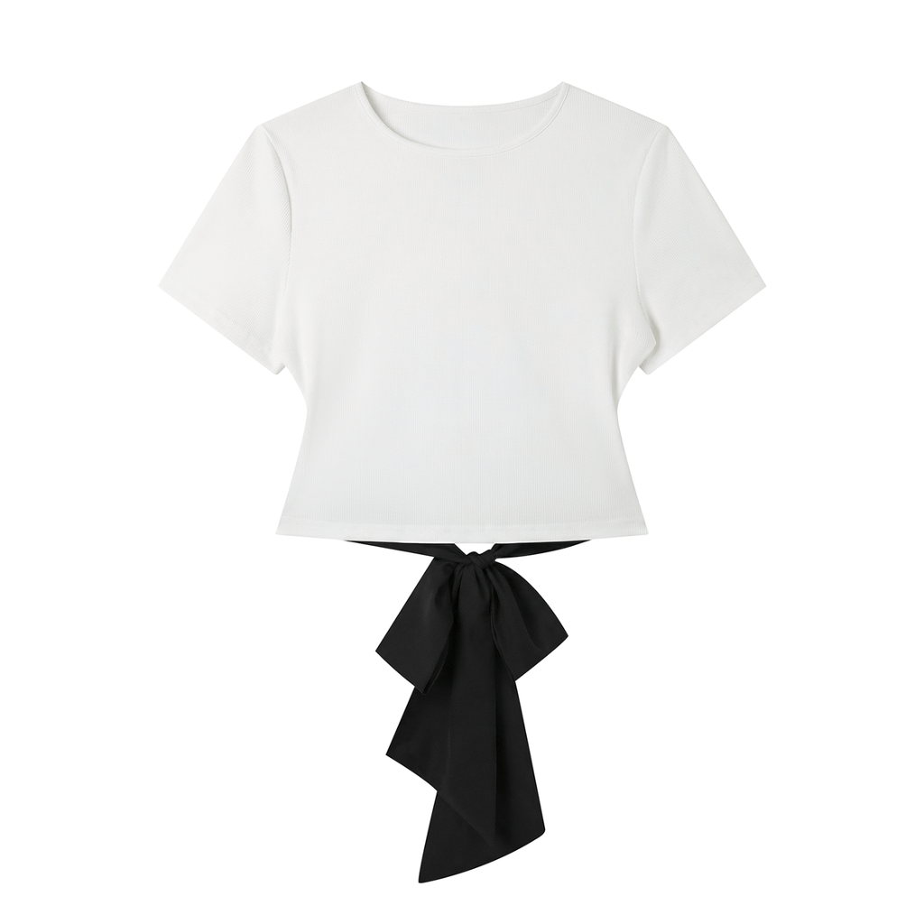 ODMPOD slim fit boatneck T-shirt in soft fabric, featuring a classic boatneck design and fitted silhouette.