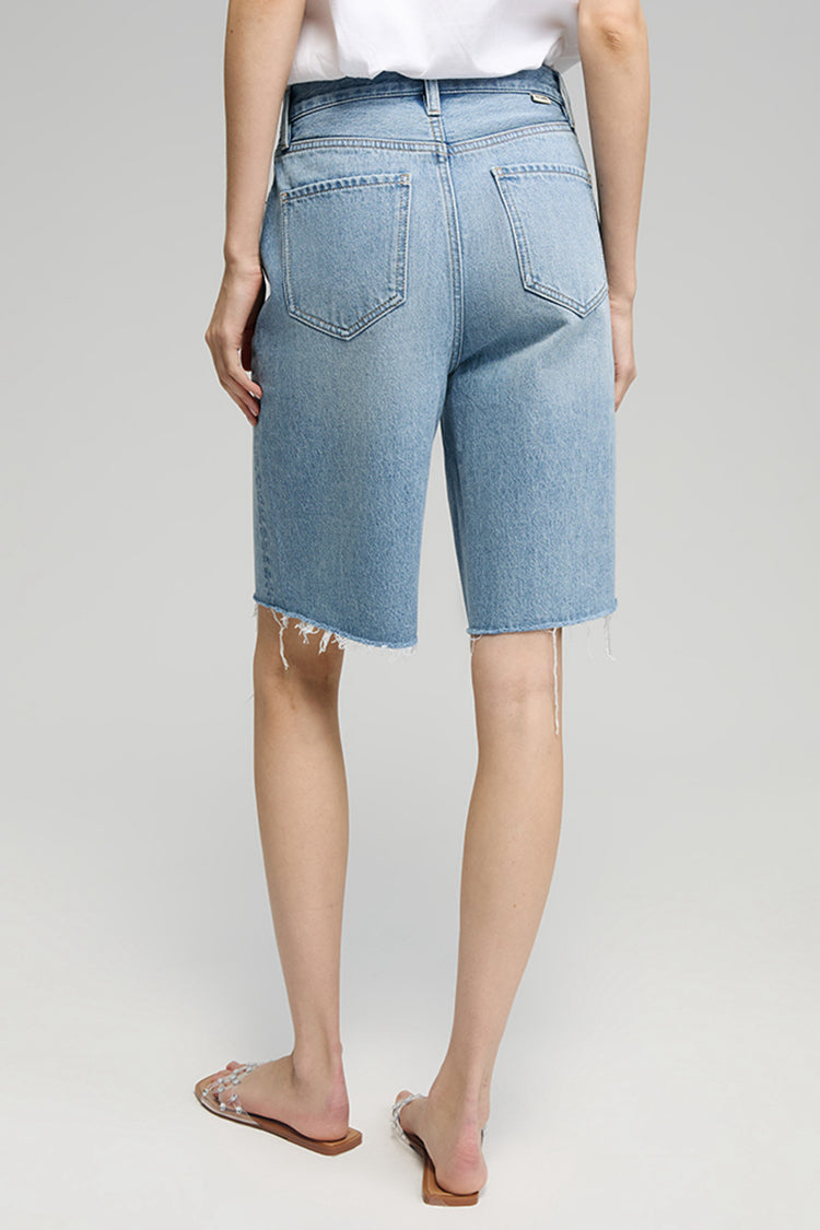 Hey Joanie Coastal Breeze 90's Bermuda Shorts in light blue, featuring a relaxed fit and vintage-inspired design.